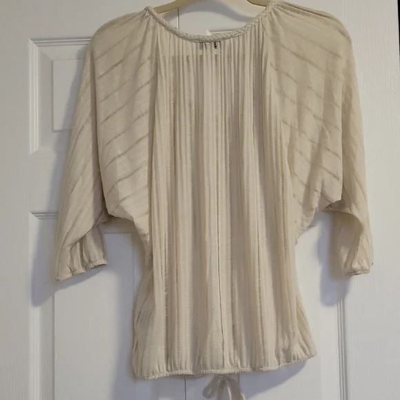 Guess Ivory Button-Front Blouse - Picture 3 of 4